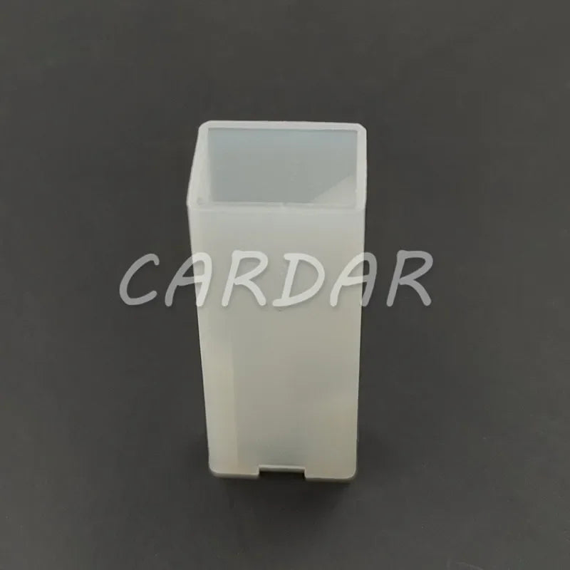 1 Pin 9.5mm Automobile Wiring Socket with Terminal Auto Large Current Connector