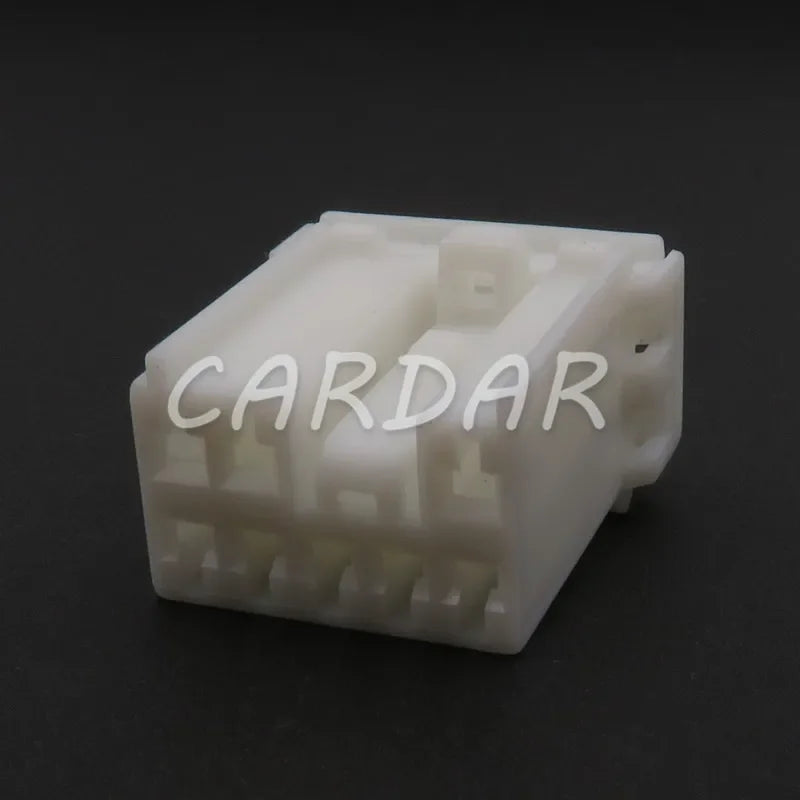 8 Pin MG620403 MG610402 Car Cable Connector Auto Electrical Socket
