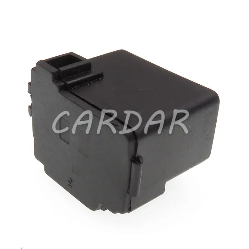 3 Pin 7.8 H4-2B Ceramic Car Connector H4 Auto Light Lamp Holder Socket 7.8mm Lamp Plug For VW Santana 2000