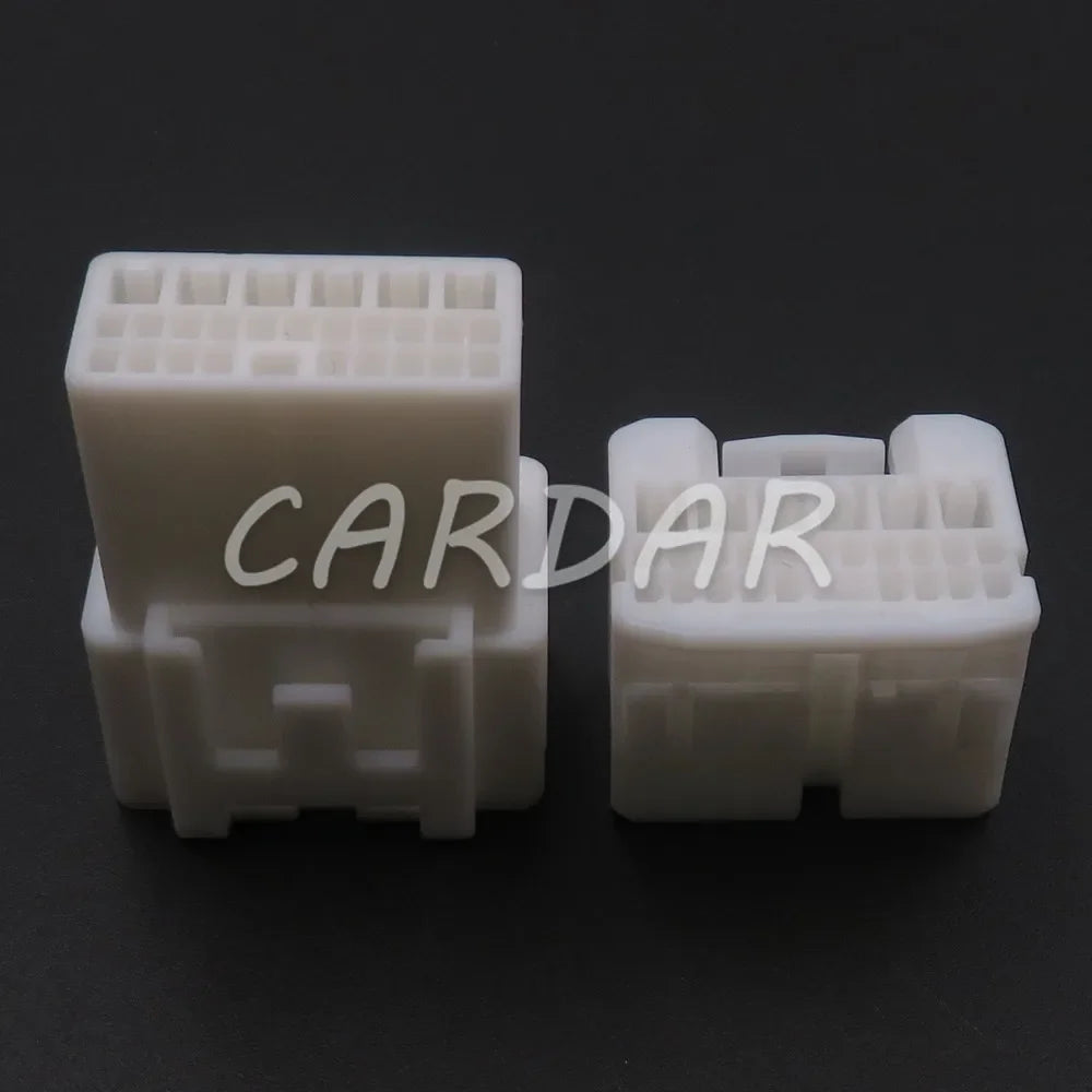 26 Pin Automobile Cable Socket 1318757-1 90980-12561 Auto Replacement Plug Accessories 1746863-1 90980-12150 Car ECU Wire Connector