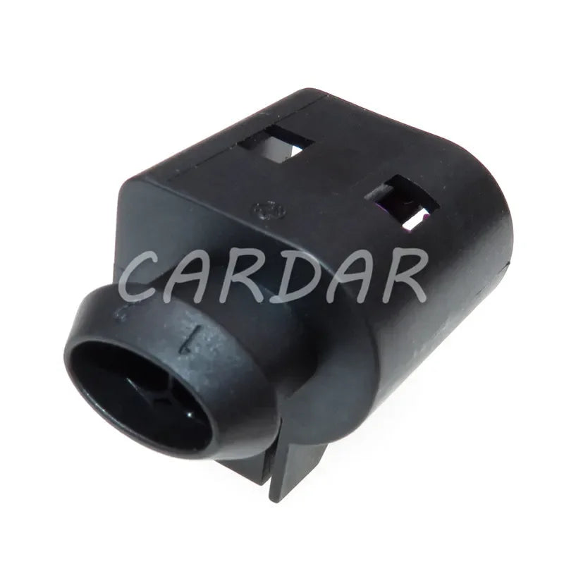 2 Pin 1J0973772 Waterproof Engine Speaker Housing Auto Generator Plug Socket For VW Magotan Sagitar CC