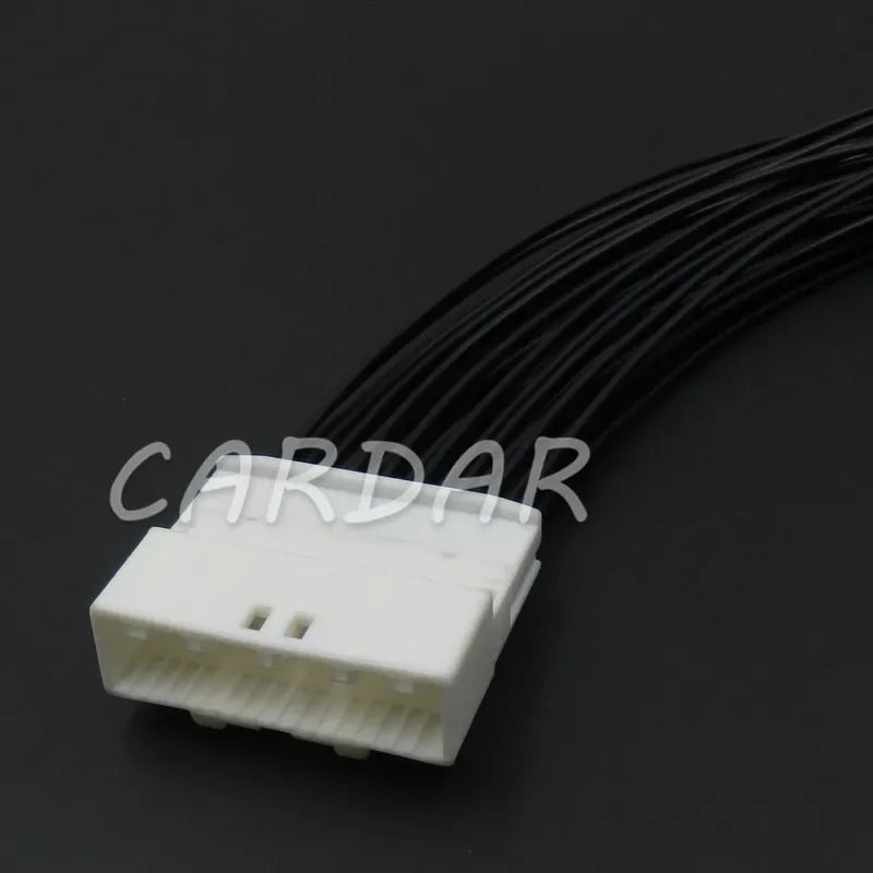 32 Pin 1318747-1 1612268-1 Automotive Navigation Central Control Instrument Electrical Wire Sockets Auto Car Connectors