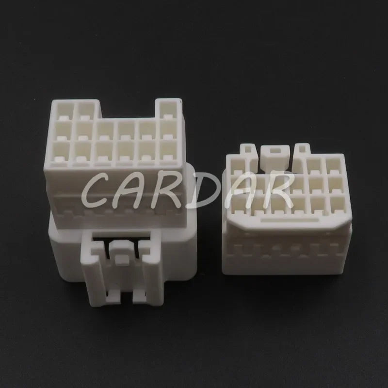 15 Pin MG641071 Automotive Connector Socket With Terminals For Car Auto Wiring Harness