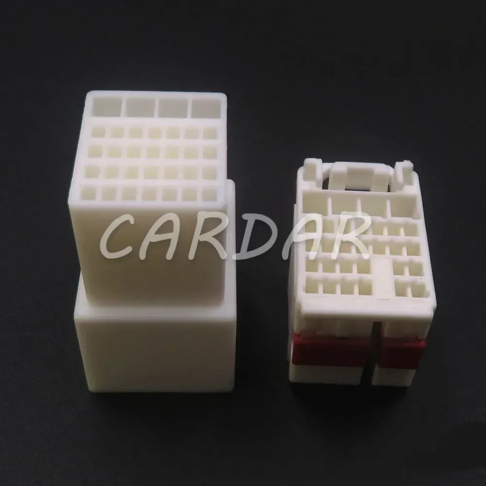 Módulo de ordenador de cable eléctrico de coche de 26 pines Enchufe 2098067-1 Conector de cableado sin sellar para automóvil Chevrolet