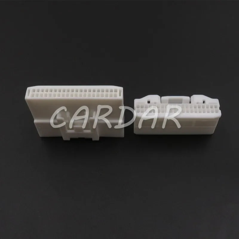 40 Pin 1674312-1 1318389-1 Automotive Connector Wire Cable Sockets With Terminals For Nissan