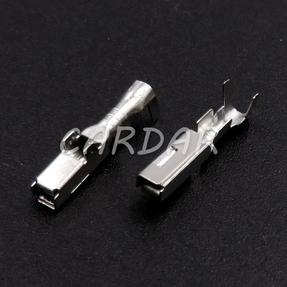 3 Pin 2.2 Series Automobile Electric Wire Unsealed Socket 7283-1132 Car Wiring Terminal Connector