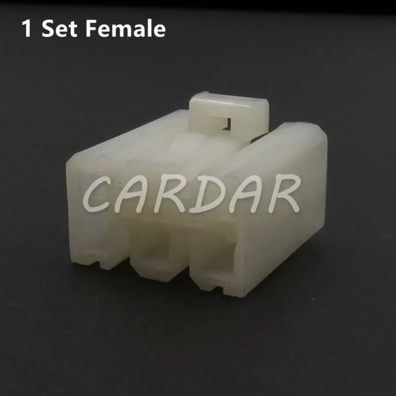 5 Pin MG610189 MG620211 Auto Electrical Wiring Harness Socket Connector
