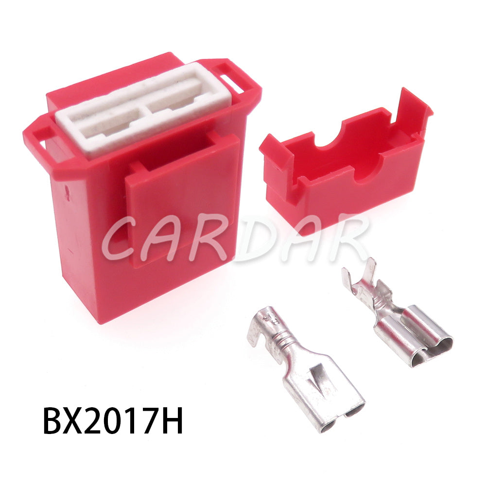 Standard Ceramics Car Insurance Socket Blade Type Medium Fuse Holder with Crimp Terminals Middle Fuse Box