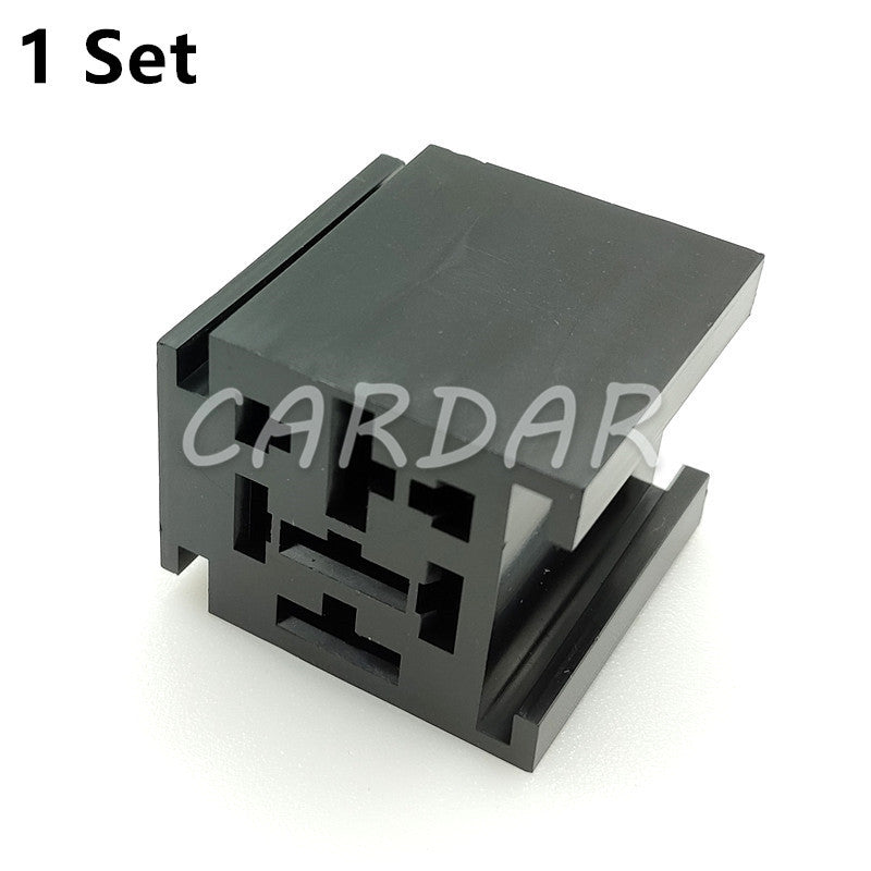 5 Pin Plug Auto High Current Connector 6.3mm 9.5mm Relay Socket With Terminals