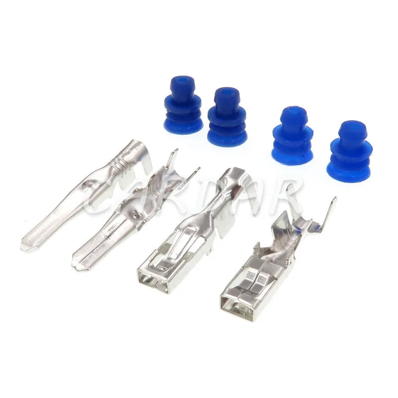2 Pin 7122-1824-40 7223-1824-40 Fan Socket Car Automotive Connector Gasoline Pump Plug For Mazda Honda