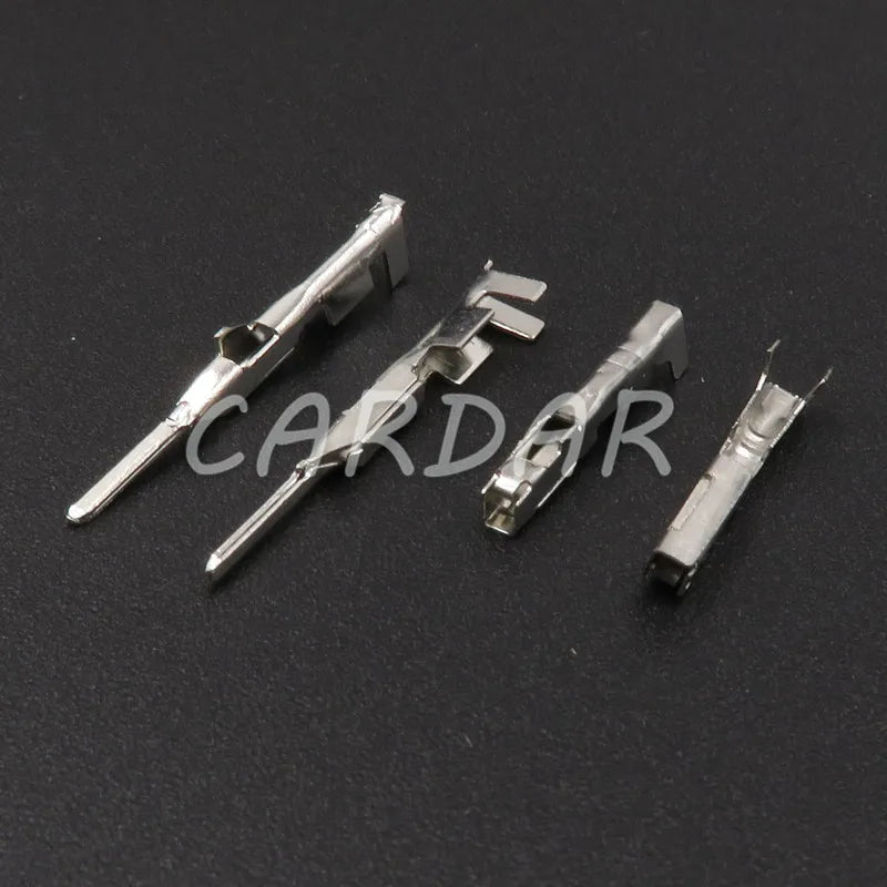 2 Pin 7282-5845 7283-5845 Auto Reader Coil Plug Automotive Light Socket For Toyota