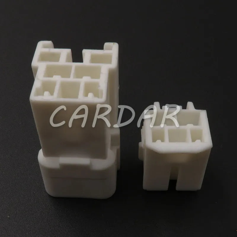 4 Pin 2.2 Series 1300-3849 7283-1144 Automobile Brake Light Wire Harness Plastic Housing Socket For Honda