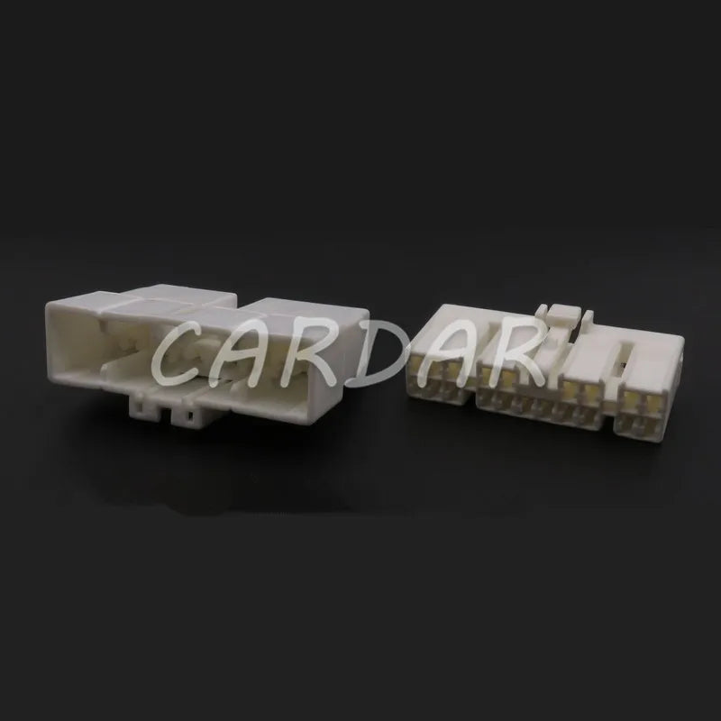 20 Pin MG641083 Auto Fuse Box Cable Socket Connector With Terminals For BUICK