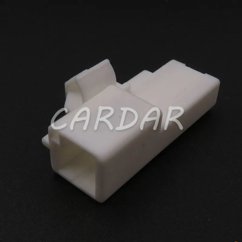 2 Pin 7282-5845 7283-5845 Auto Reader Coil Plug Automotive Light Socket For Toyota