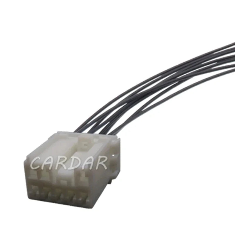 8 Pin MG620403 MG610402 Car Cable Connector Auto Electrical Socket