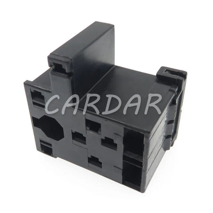 9 Pin Car Plastic Housing Socket Automotive Electric Cable Connector With Terminals