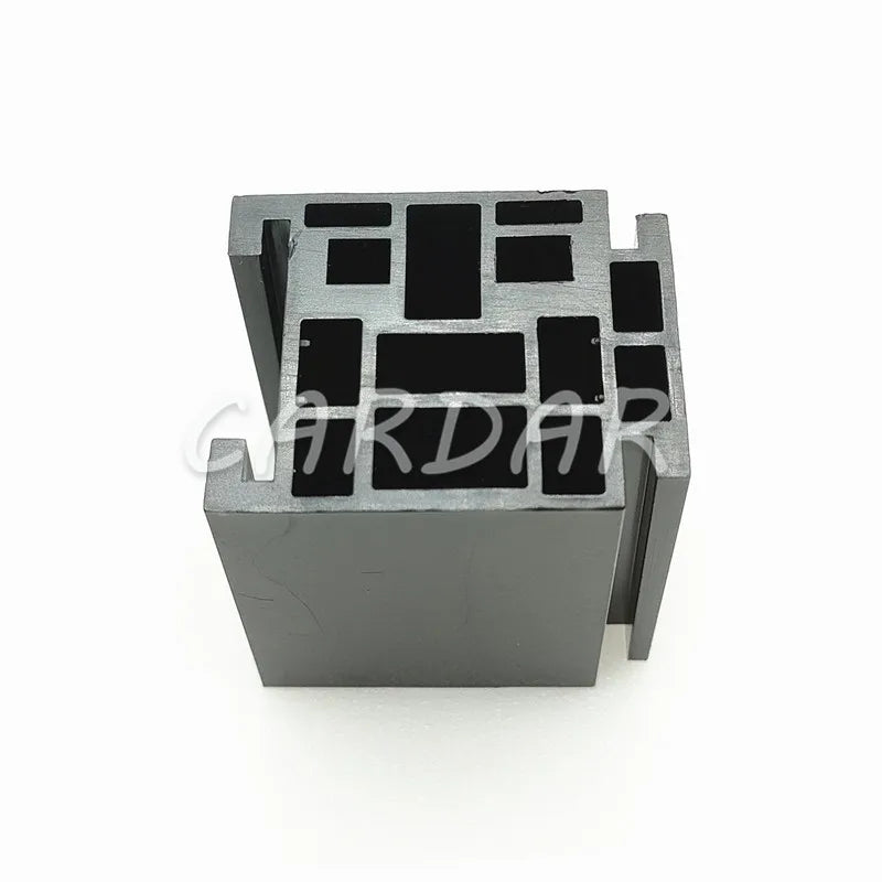 5 Pin Plug Auto High Current Connector 6.3mm 9.5mm Relay Socket With Terminals