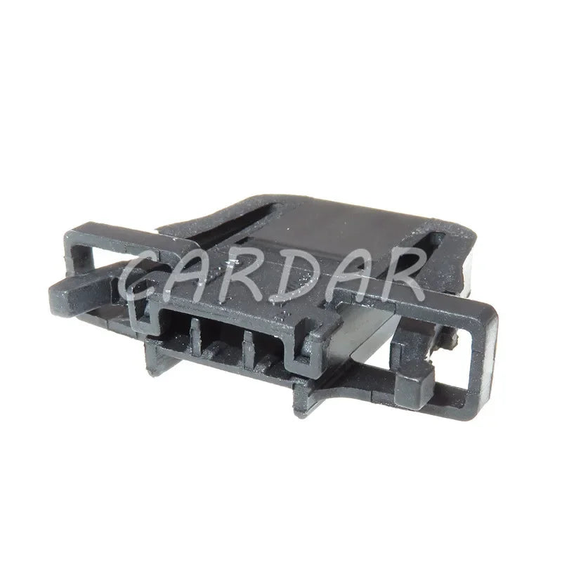 3 Pin 3B0972703 Auto Horn Socket 1.5 Automotive Wire Connector Door lamp Tail lights plug For VW Skoda