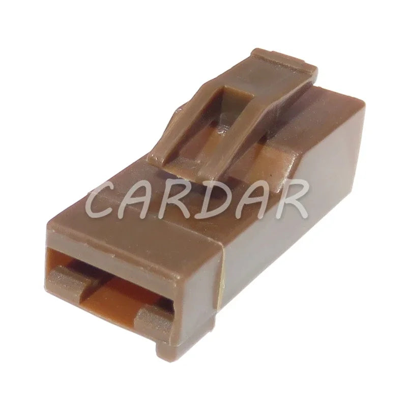 1 Pin 9.5 Series Auto Fuse Box Wire Harness Socket with Terminal For BYD 927415-2 357915971A