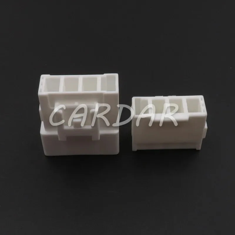 4 Pin 7283-3040 MG651926 Auto Electrical Connector 7.8mm Plug Sockets For High Big Current