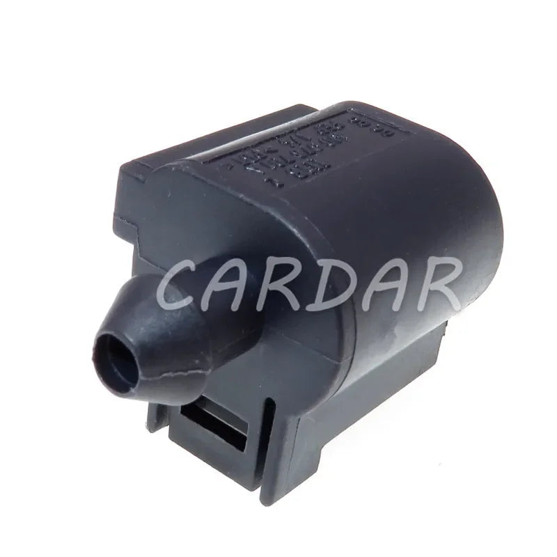 1 Pin 1J0973701A 42123100 Automotive Engine Oil Sensor Socket Connector 1J0 973 701A For VW Magotan Sagitar