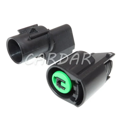 1 Pin PB625-01027 PB623-01020 Auto Electrical Compressor Engine Socket Waterproof Plug For Mitsubishi Hyundai