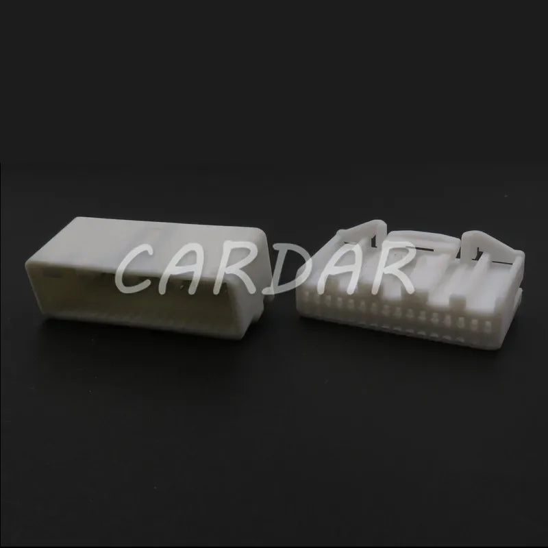 32 Pin 1318747-1 1318745-1 Car Navigation Central Control Instrument Wiring Harness Connector PCB Socket Plugs
