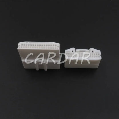 32 Pin 1318747-1 1612268-1 Automotive Navigation Central Control Instrument Electrical Wire Sockets Auto Car Connectors