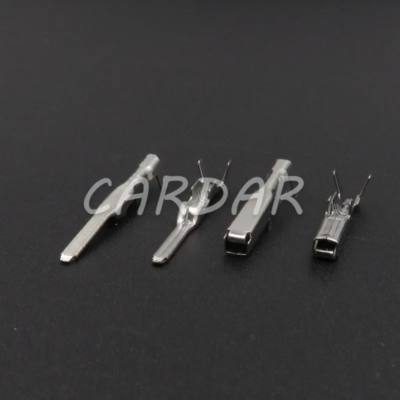 8 Pin MG620403 MG610402 Car Cable Connector Auto Electrical Socket