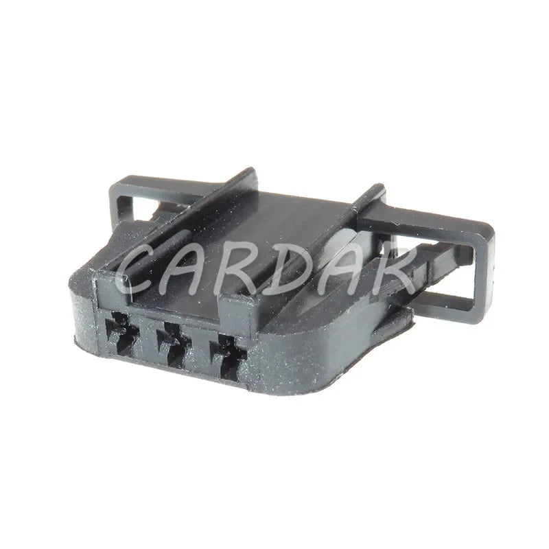 3 Pin 3B0972703 Auto Horn Socket 1.5 Automotive Wire Connector Door lamp Tail lights plug For VW Skoda