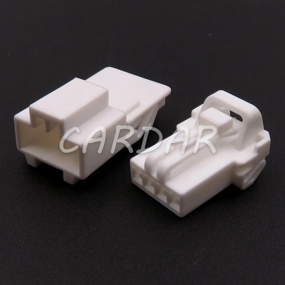 4 Pin MG621389 MG611275 Automotive Male Female Docking Unsealed Wire Harness Socket