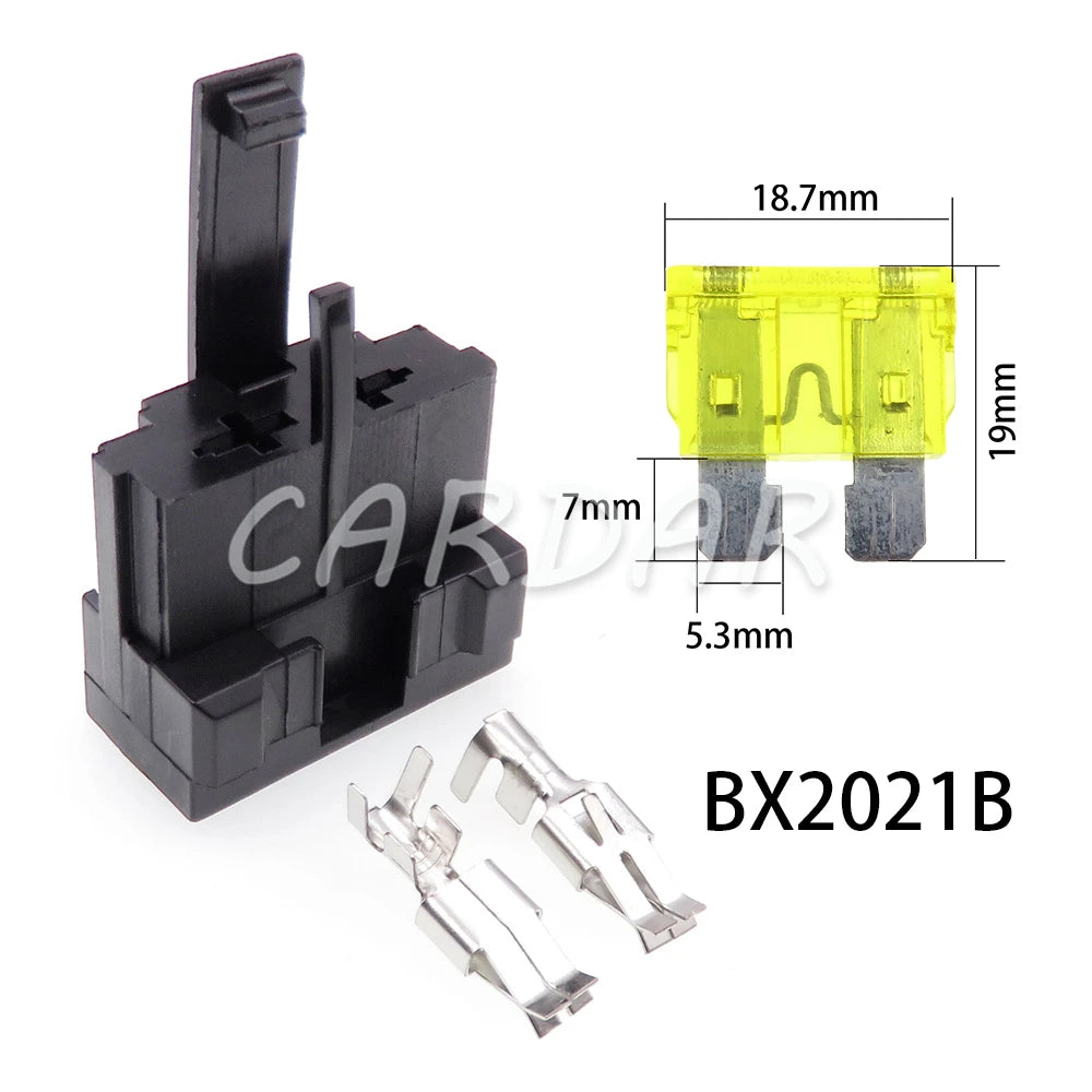 BX2021A BX2021B Medium Auto Insurance Socket Standard Blade Type Fuse Holder with Terminal Middle Fuse Box
