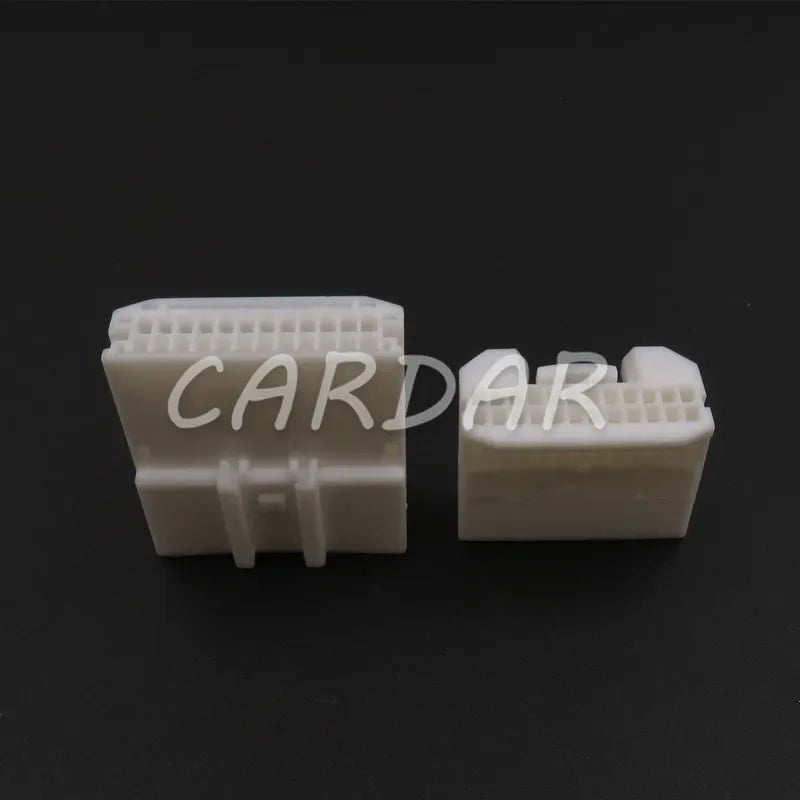 24 Pin 1473413-1 1318917-1 Automotive Audio Navigation Rearview Socket Auto Plug Connector