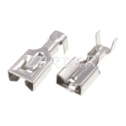 1 Pin 6.3 Series 7123-6013-30 Automobile Large Current Plastic Housing Connector Wiring Terminal Socket