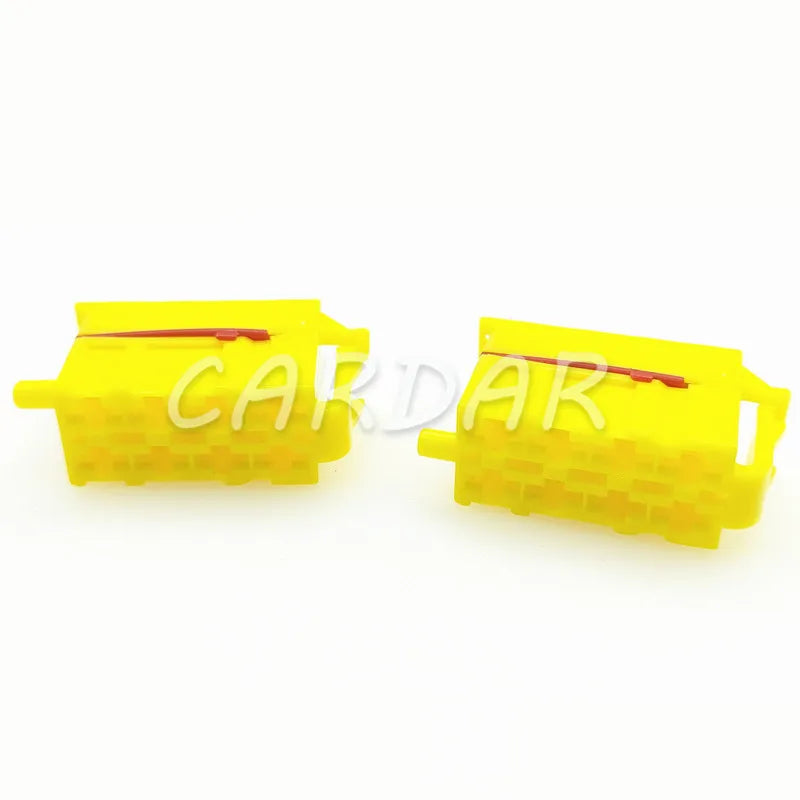 8 Pin 357971968 357971968A 928586 357971971A Auto Harness Socket With Terminals