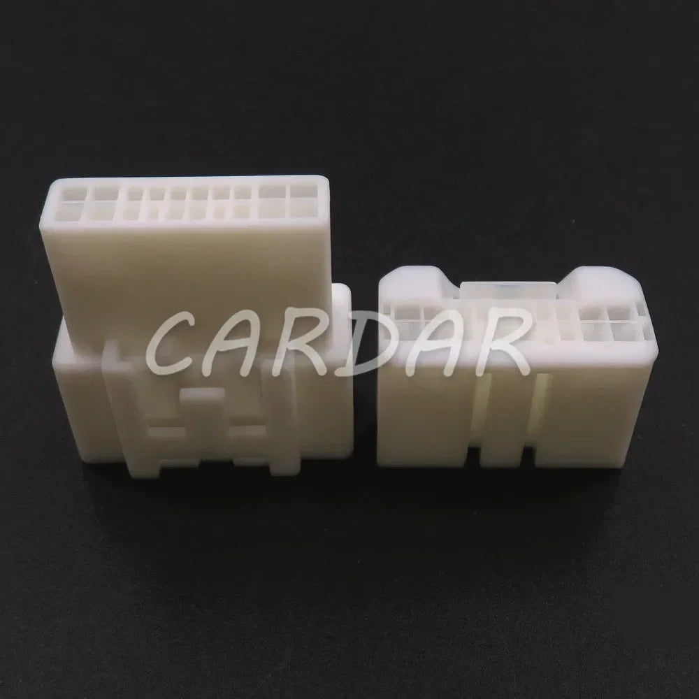 18 Pin 0.7 2.2 Series 6098-5594 6098-5604 Car Socket Automobile Wire Connector Auto Door Plug For Mazda
