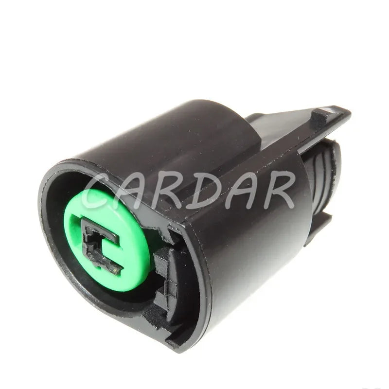 1 Pin PB625-01027 PB623-01020 Auto Electrical Compressor Engine Socket Waterproof Plug For Mitsubishi Hyundai