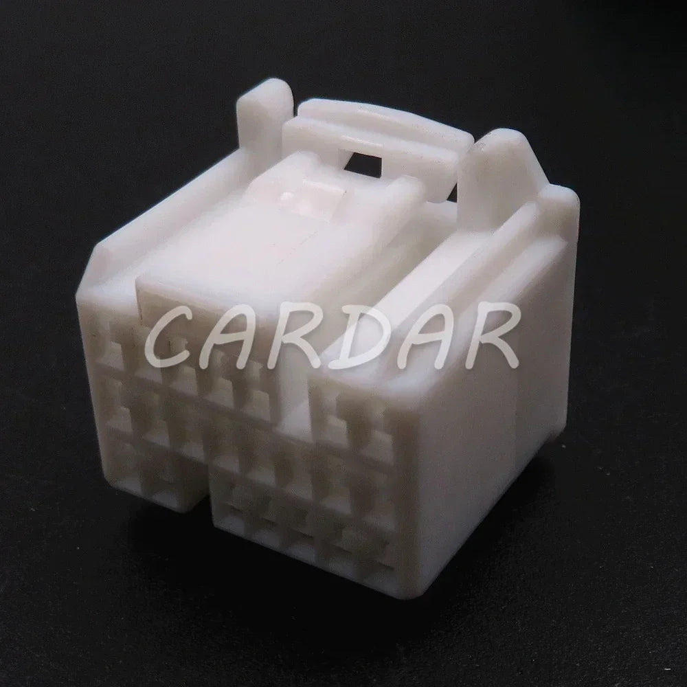 22 Pin White Automotive Low Current Electric Wiring Plastic Housing Unsealed Socket With Terminal 353028-1