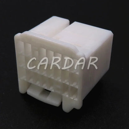 22 Pin White Automotive Low Current Electric Wiring Plastic Housing Unsealed Socket With Terminal 353028-1
