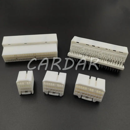 17/24/31/72 Pin 353830-5 353027-1 353029-1 353031-1 90980-11421 Auto Connector Car Accessories Socket