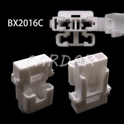 Standard Car Insurance Socket White Medium Fuse Box Assembly with 2pcs Terminals Middle Blade Fuse Holders