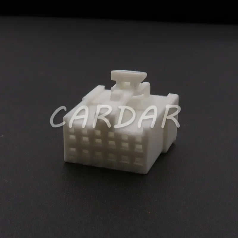 12 Pin 7123-8828 MG640388 Car Connector Automotive Electrical Cable Socket