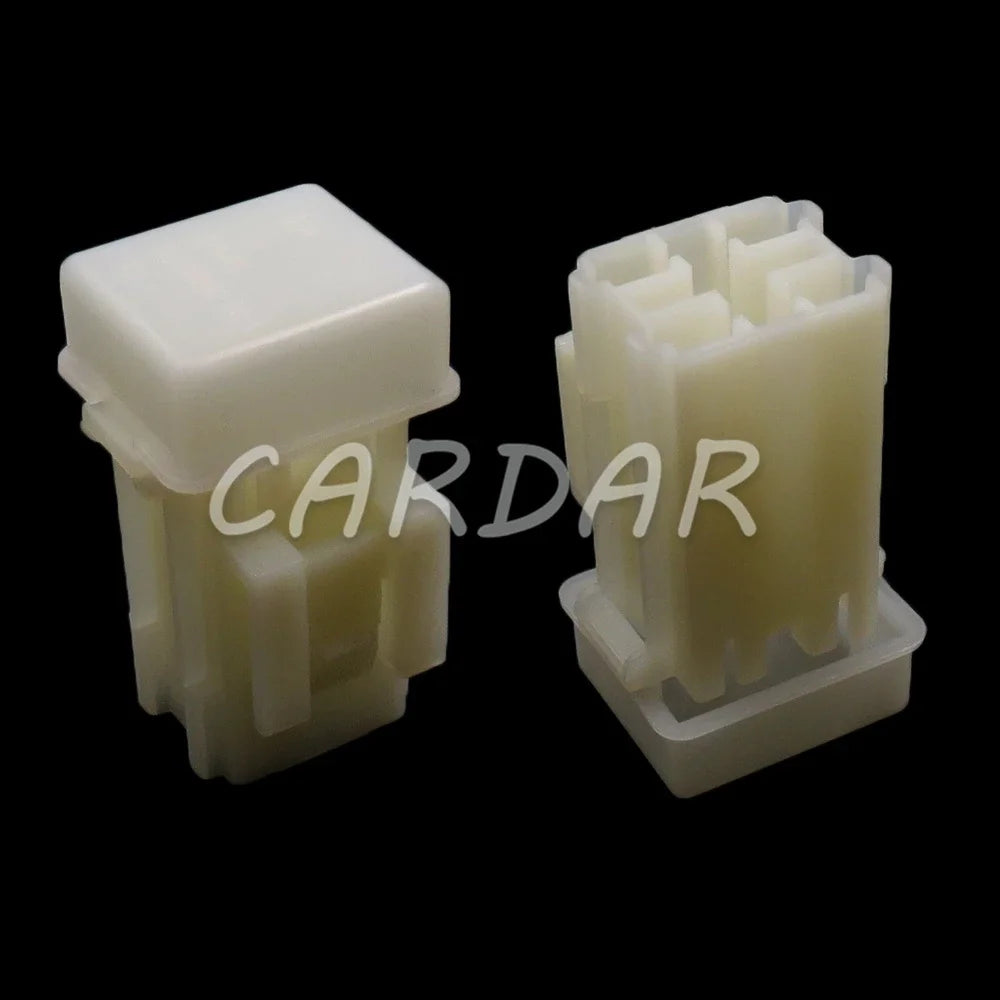 2 Way Car Plastic Housing Fuse Box with 4pcs Terminals for Standard Fuse Middle Fuse Holder medium auto socket