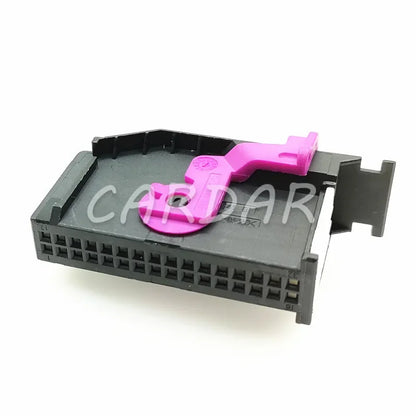 32 Pin 1719057-3 2050723-3 Automotive Central Control Instrument Electrical Wire Socket Auto Connector
