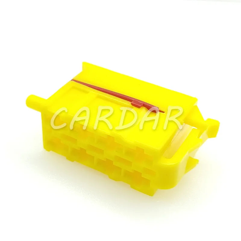 8 Pin 357971968 357971968A 928586 357971971A Auto Harness Socket With Terminals