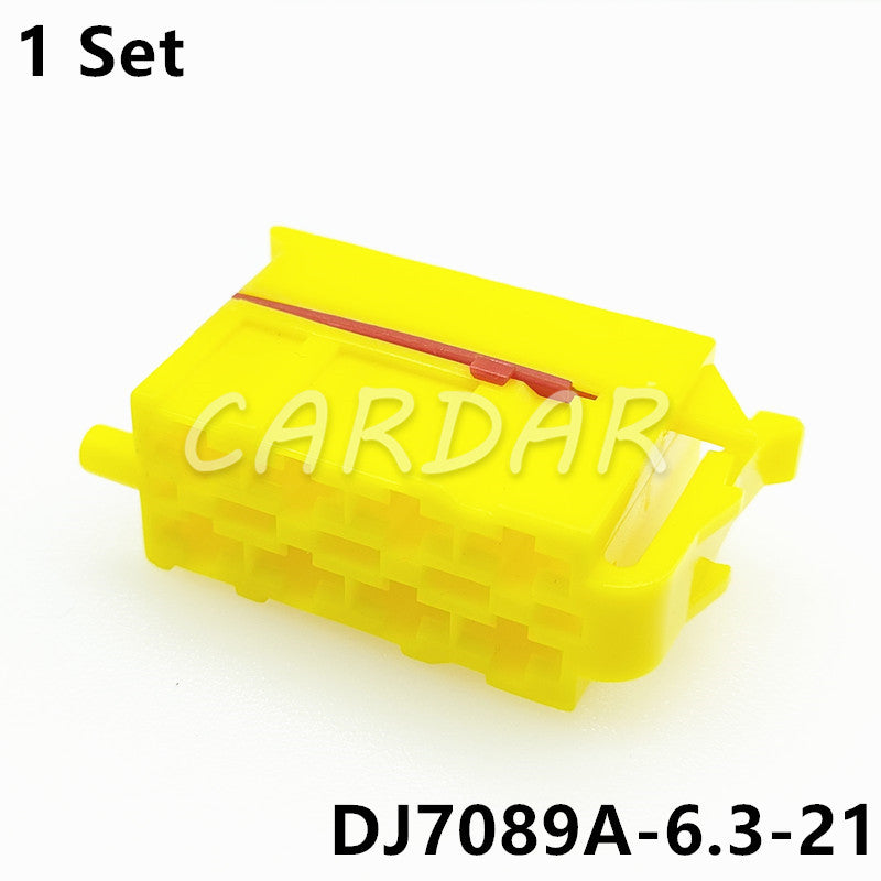 8 Pin 357971968 357971968A 928586 357971971A Auto Harness Socket With Terminals