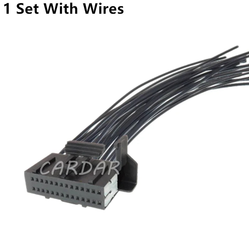 28 Pin Electrical Auto Wiring Harness Connector Auto Cable Socket With Terminals